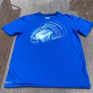 Boys blue Nike tee-size medium.